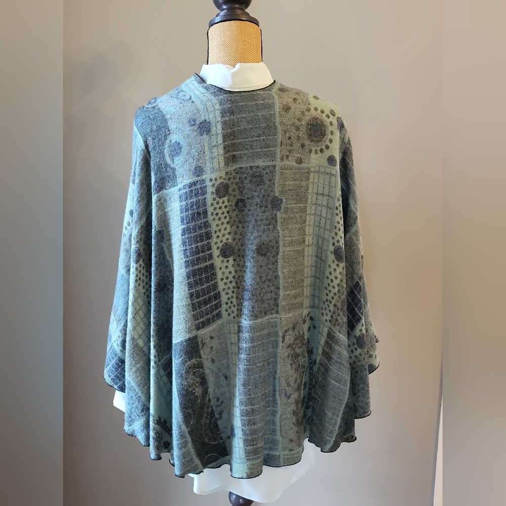 Cashmere Shawl/Wrap In Seafoam/Teal/Charcoal Geometric Design One Size - Picture 5 of 9